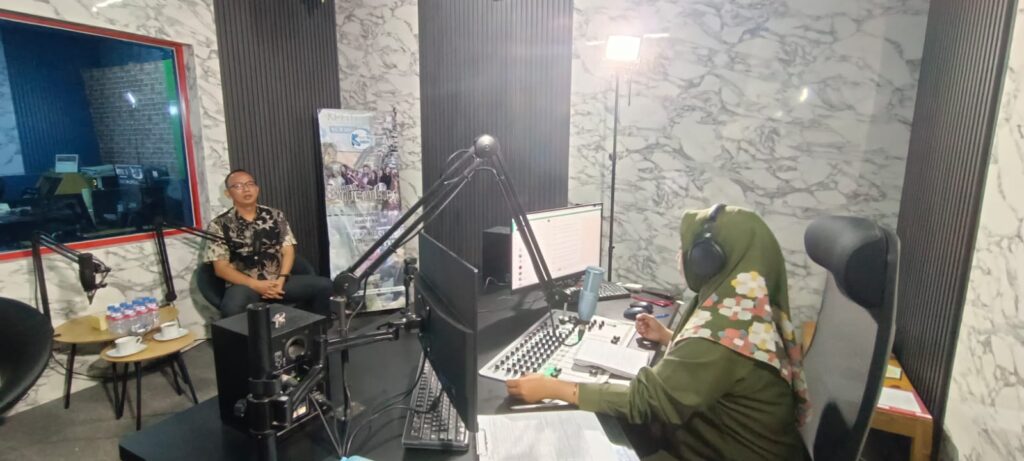 Bidhumas Polda Kaltim Gelar Talkshow di Radio KPFM Bahas Kamtibmas Pasca Pilkada WhatsApp Image 2024 11 29 at 17.45.29 63b765ee