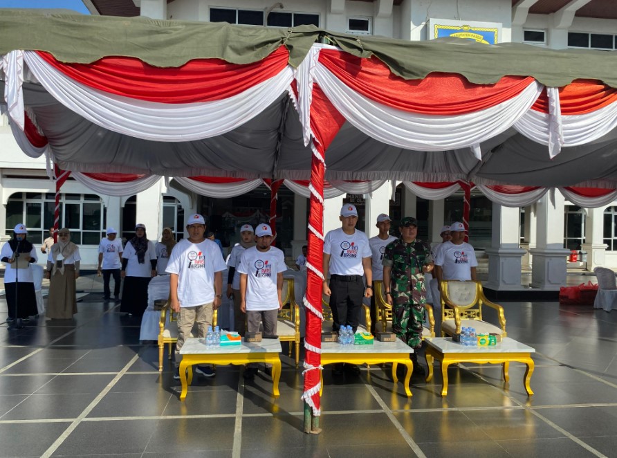 Wakapolres Paser Hadiri Apel Siaga Pengawasan Pilkada 2024 Kab.Paser paser 1
