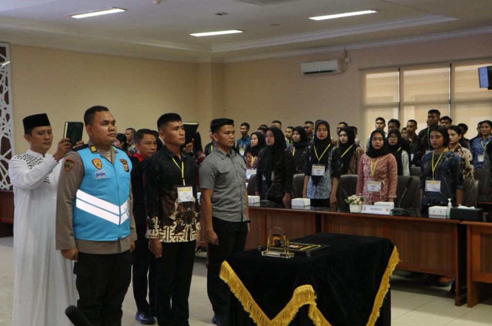 Penandatanganan Pakta Integritas dan Sumpah Seleksi Bakomsus Polri Bidang P3GKM di Polda Kaltim 1 waka2