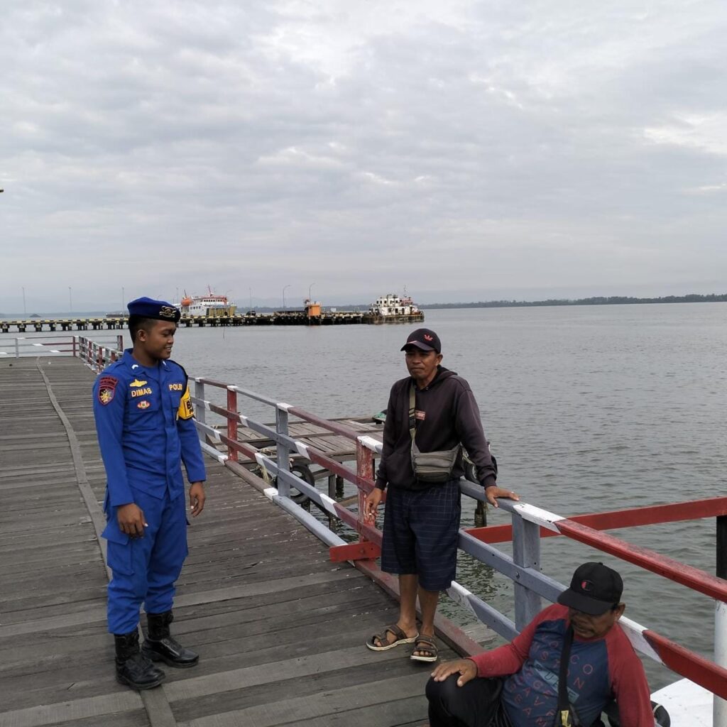 Sat Polairud Polres Paser Gencarkan Patroli Dialogis untuk Keselamatan Berlayar di Pesisir WhatsApp Image 2024 12 03 at 11.40.15 8f963e48