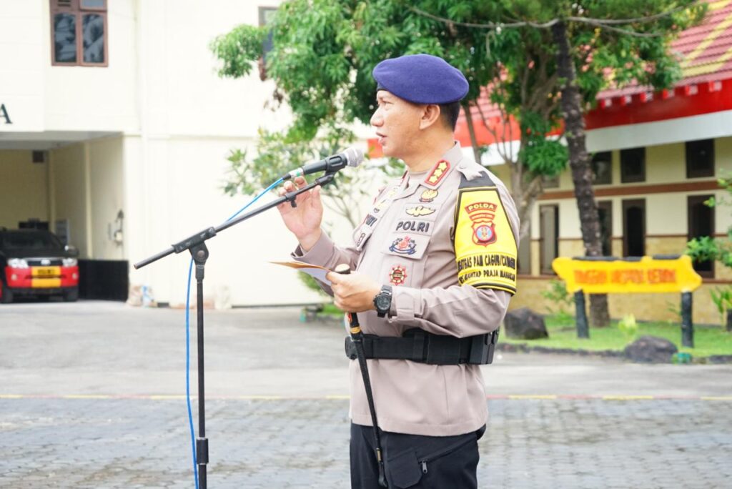 Pimpin Apel Kesiapsiagaan, Dansat Brimob Polda Kaltim Sampaikan Terima Kasih Atas Kinerja Personel yang Telah Menjaga Pilkada Berjalan Aman dan Lancar WhatsApp Image 2024 12 05 at 11.09.11