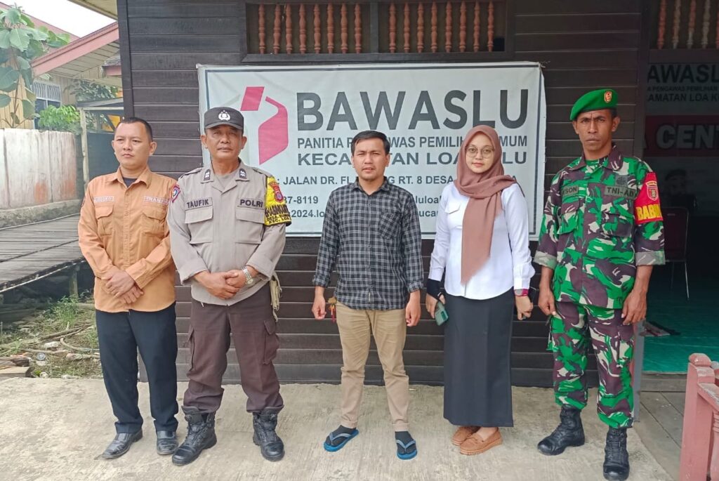 Perkuat Jaga Kamtibmas Pasca Pilkada 2024, Polsek Loa Kulu Intensifkan Patroli Tiga Pilar WhatsApp Image 2024 12 12 at 13.24.30
