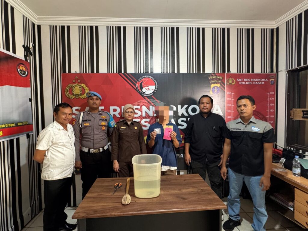 Polres Paser Tegas Berantas Narkoba, Barang Bukti Sabu Dimusnahkan WhatsApp Image 2024 12 13 at 12.00.01 bf0c1462