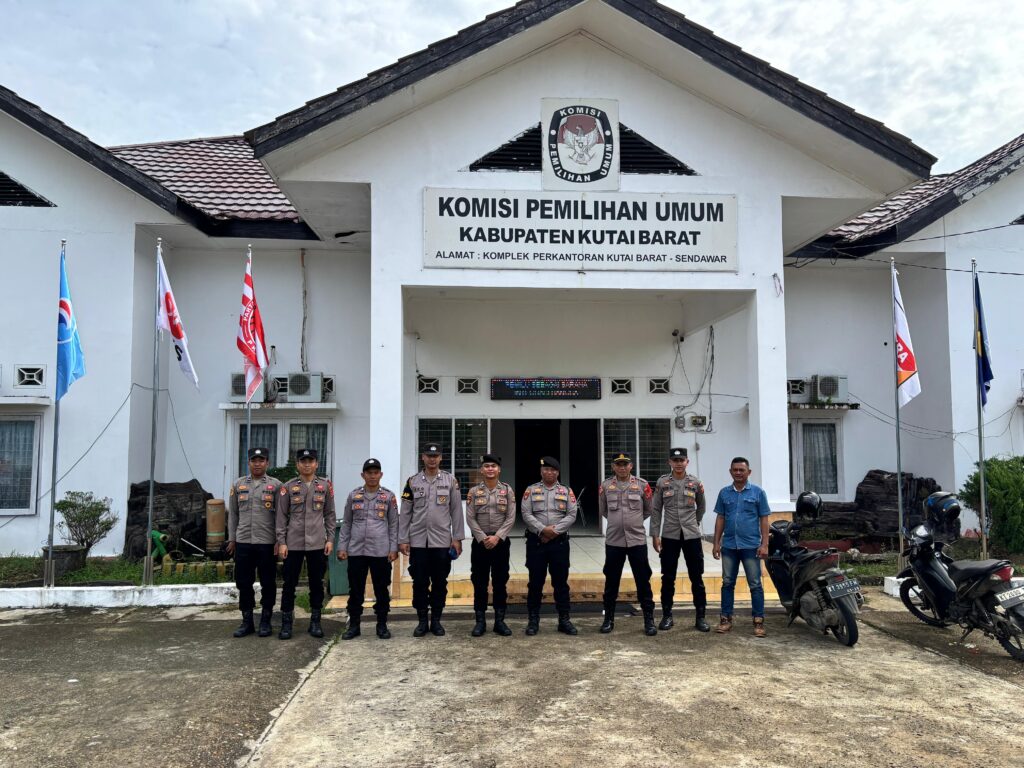 Polres Kutai Barat Gelar Patroli Skala Besar untuk Jaga Kondusivitas Pasca Pleno Pilkada 2024 WhatsApp Image 2024 12 14 at 13.13.40 709b9563