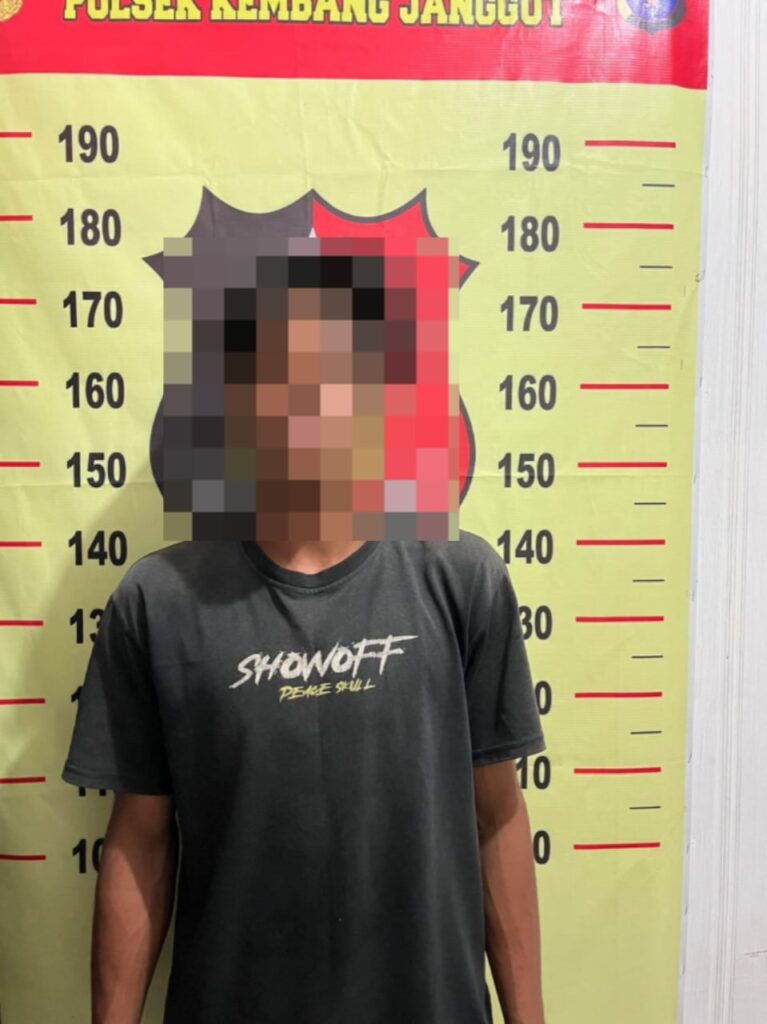 Amankan Pelaku, Polsek Kembang Janggut Ungkap Kasus Pencurian di Desa Hambau WhatsApp Image 2024 12 16 at 09.14.31