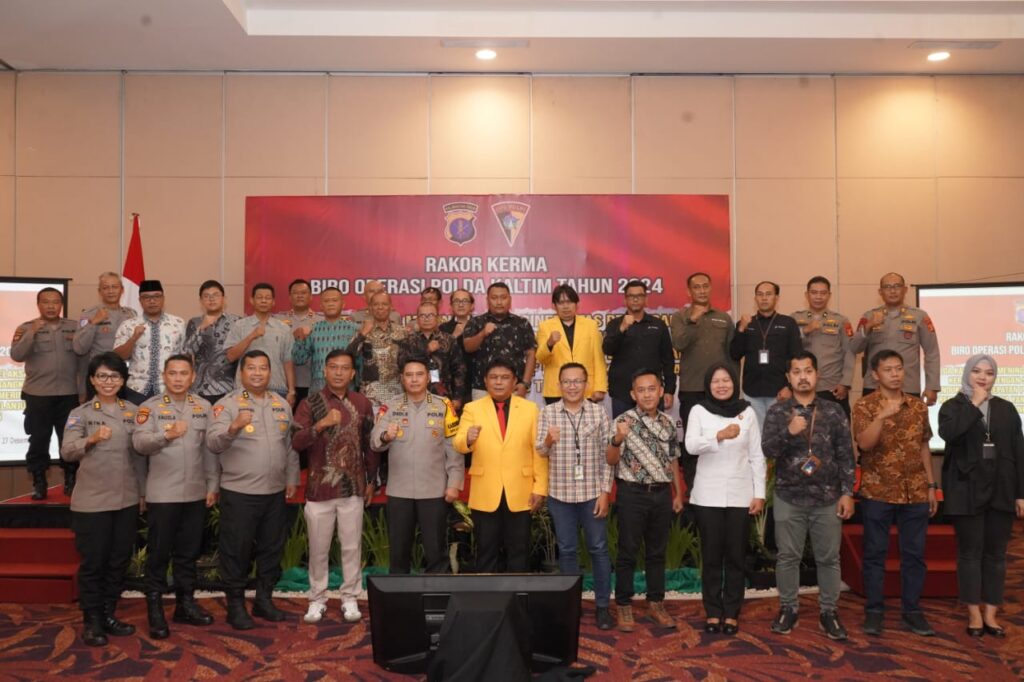 Polda Kaltim Gelar Rakor Kerma 2024, Tingkatkan Sinergitas untuk Dukung Indonesia Emas 2045 WhatsApp Image 2024 12 27 at 13.47.18 1debdabc