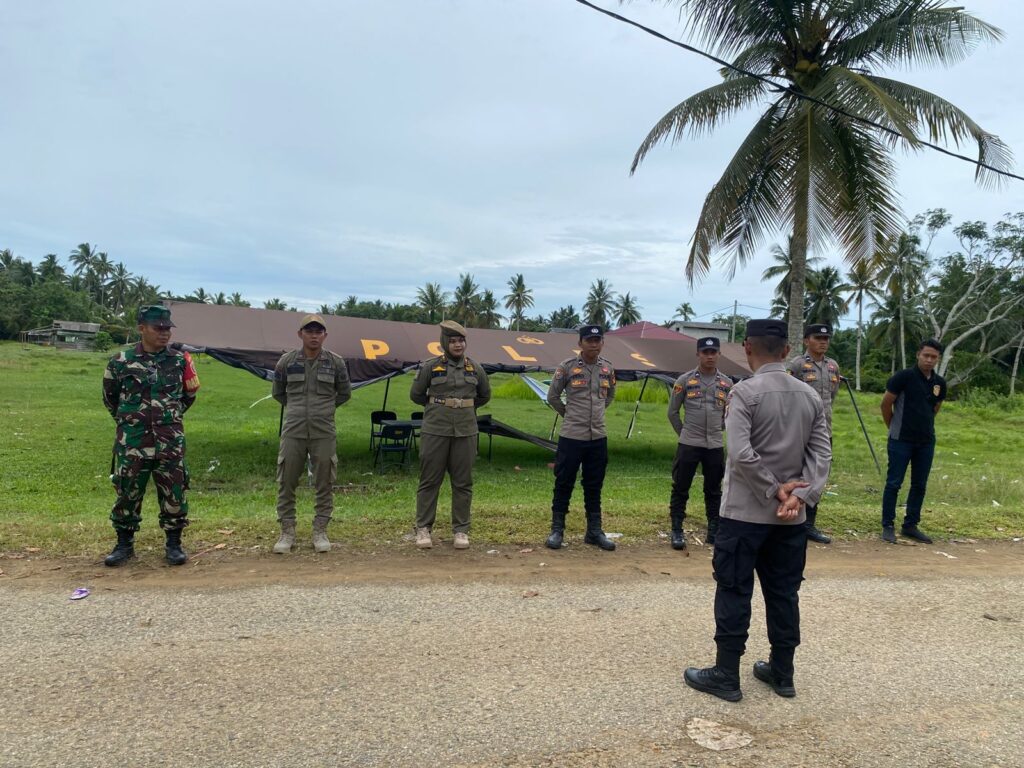 Libur Nataru, Polres PPU bersama Stakeholder Terkait Gelar Pengamanan Pantai Corong WhatsApp Image 2024 12 28 at 12.23.22
