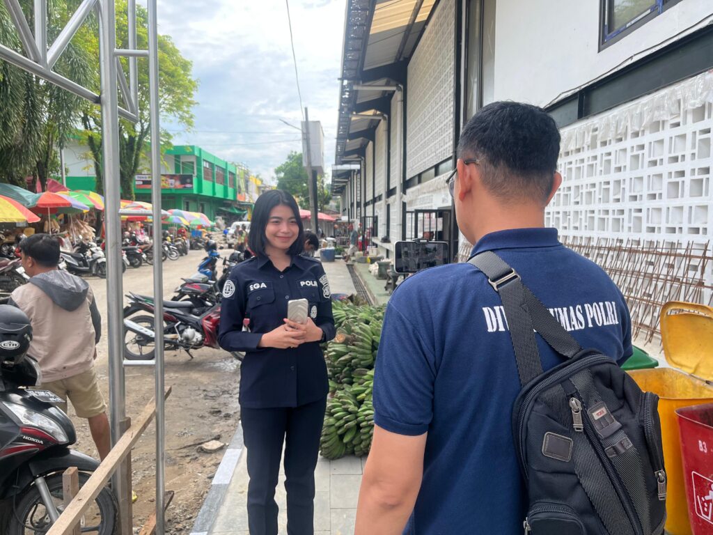 LIVE REPORT: Satgas Humas Ops.Lilin Mahakam Pantau Situasi Aktivitas Masyarakat di Pasar Klandasan Balikpapan Jelang Akhir Tahun 2024 WhatsApp Image 2024 12 30 at 12.07.50 0fdb6a61