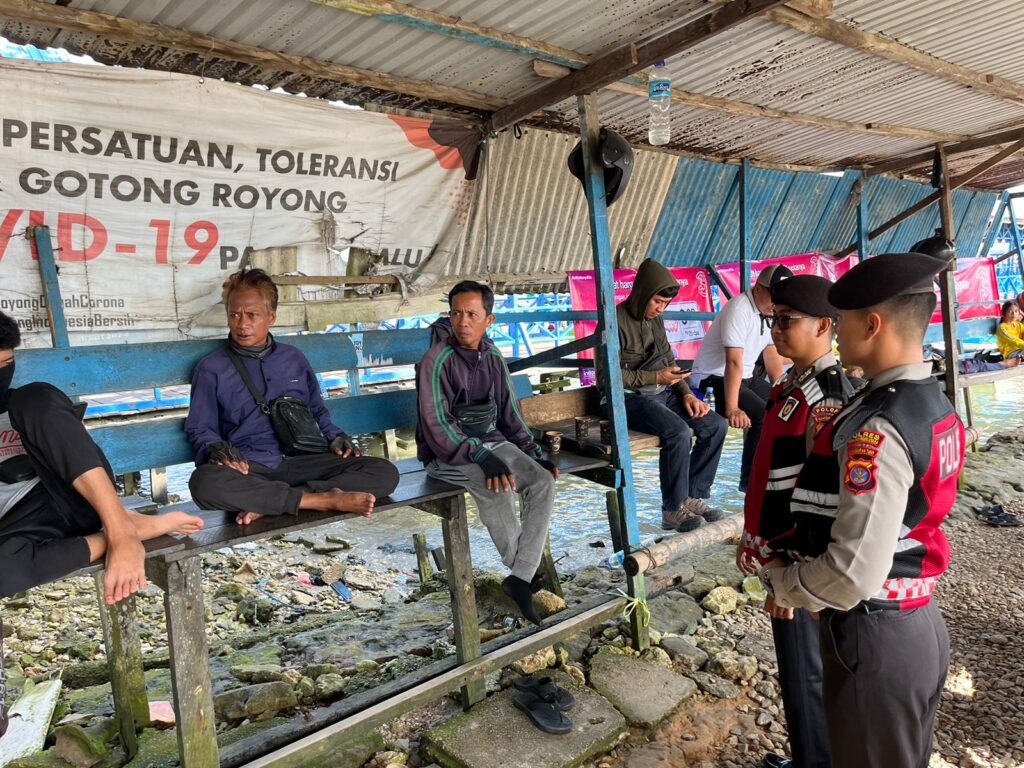 Sat Samapta Polres PPU Gelar Patroli di Pelabuhan Klotok untuk Cegah Premanisme dan Jaga Ketertiban WhatsApp Image 2025 01 04 at 12.22.08 ccc96eea