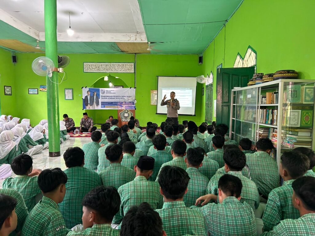 PPDB SMA Kemala Taruna Bhayangkara Tahun Ajaran 2025/2026, Polres Paser Gelar Sosialisasi di Sekolah-Sekolah SLTP WhatsApp Image 2025 01 09 at 13.02.44