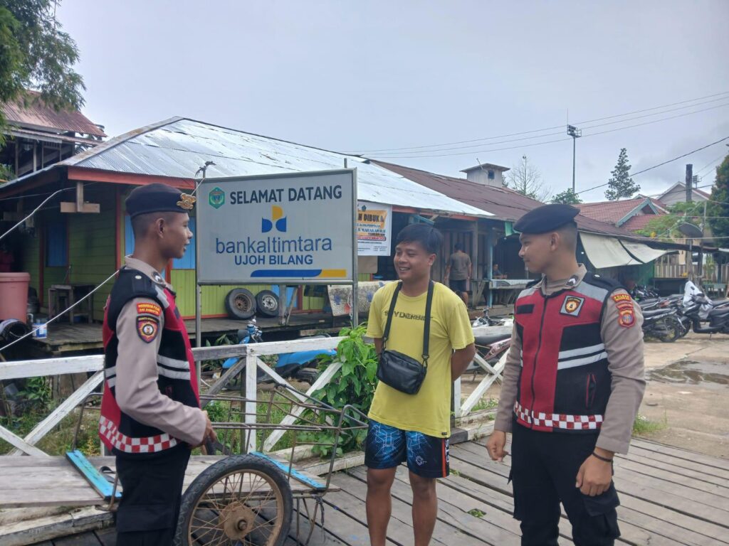 Cooling System Pasca Pilkada Serentak 2024, Sat Samapta Polres Mahulu Lakukan Patroli Dialogis Guna Pastikan Sitkamtibmas Tetap Terjaga WhatsApp Image 2025 01 09 at 13.10.02