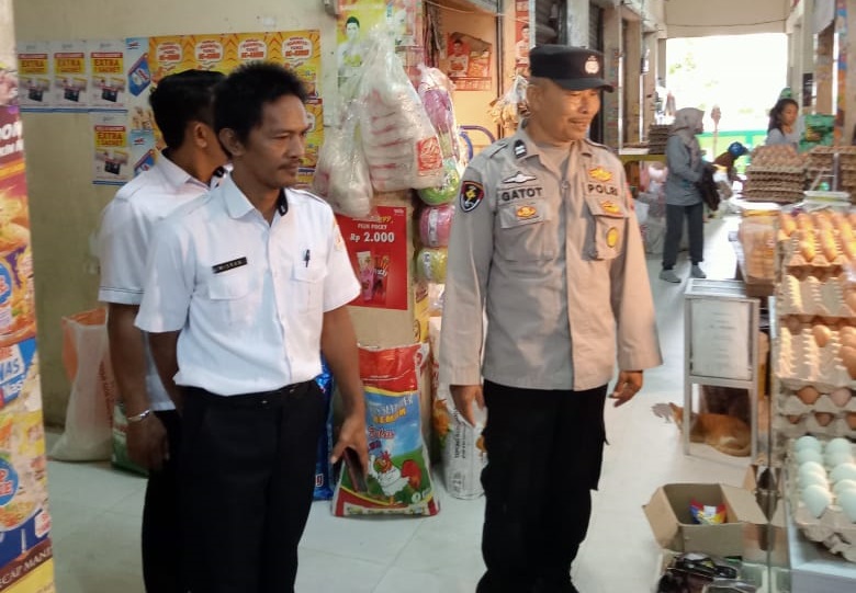 Polsek Bontang Barat Gelar Patroli Cooling System dan Cipta Kondisi, Pastikan Keamanan Masyarakat WhatsApp Image 2025 01 15 at 14.07.47 034d05f7
