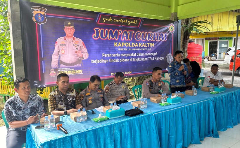 Gelar Dialog ‘Jumat Curhat’, Polda Kaltim Ajak Masyarakat Berperan dalam Mencegah Tindak Pidana WhatsApp Image 2025 01 17 at 13.50.51