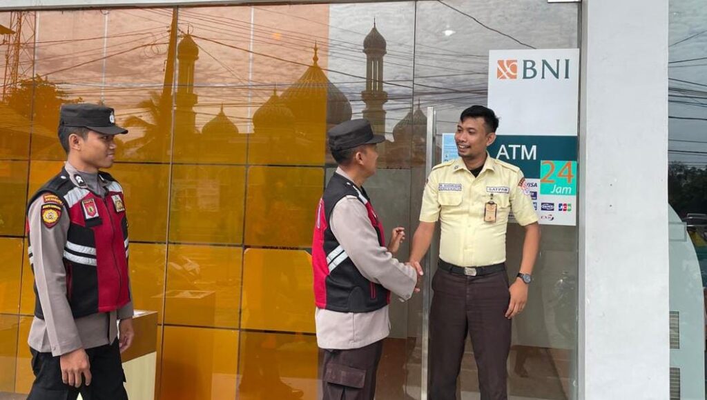 Polsek Batu Sopang Tingkatkan Patroli Siang Hari untuk Cegah Gangguan Kamtibmas WhatsApp Image 2025 01 19 at 13.19.05 4d5ef9e8
