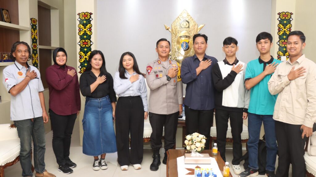 Bahas Sinergi dalam Kegiatan Sosial, Kapolres Bontang Terima Audiensi HMB Cabang Balikpapan WhatsApp Image 2025 01 26 at 09.00.46