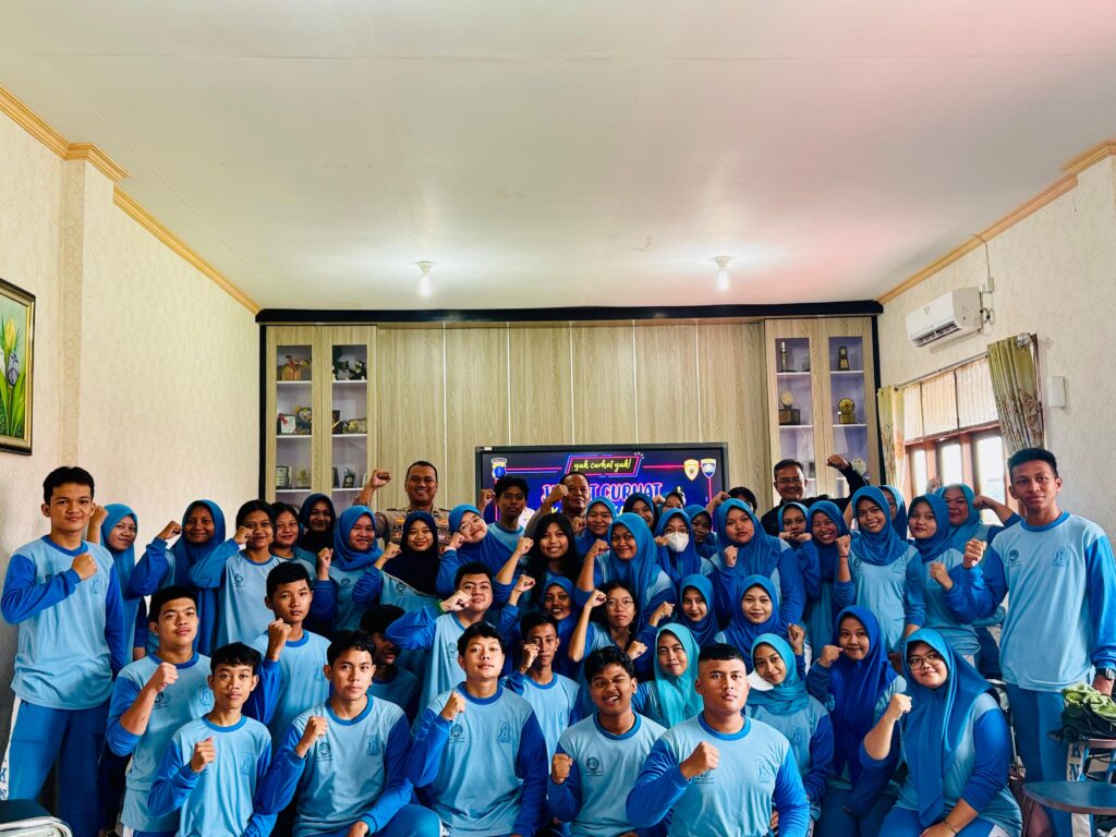 Polda Kaltim Gelar Jumat Curhat Dengan Tema Sosialisasi Penerimaan Anggota Polri T.A. 2025 WhatsApp Image 2025 01 31 at 11.58.41 0e9f04e9