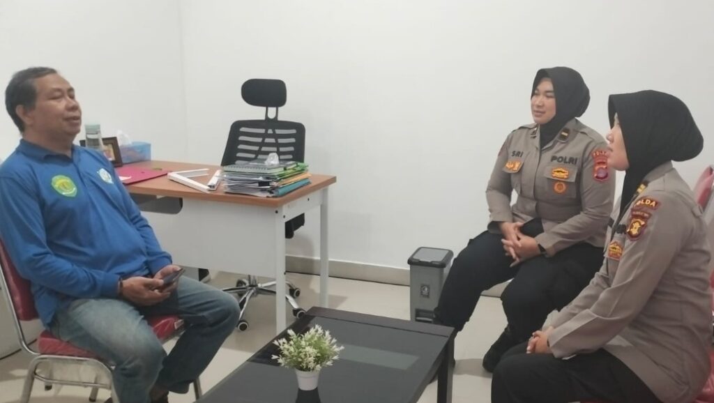 Dukung Program Asta Cita, Polwan Polda Kaltim Berkoordinas dengan Dinas Pangan untuk Cek Lahan Ketahanan Pangan polwan