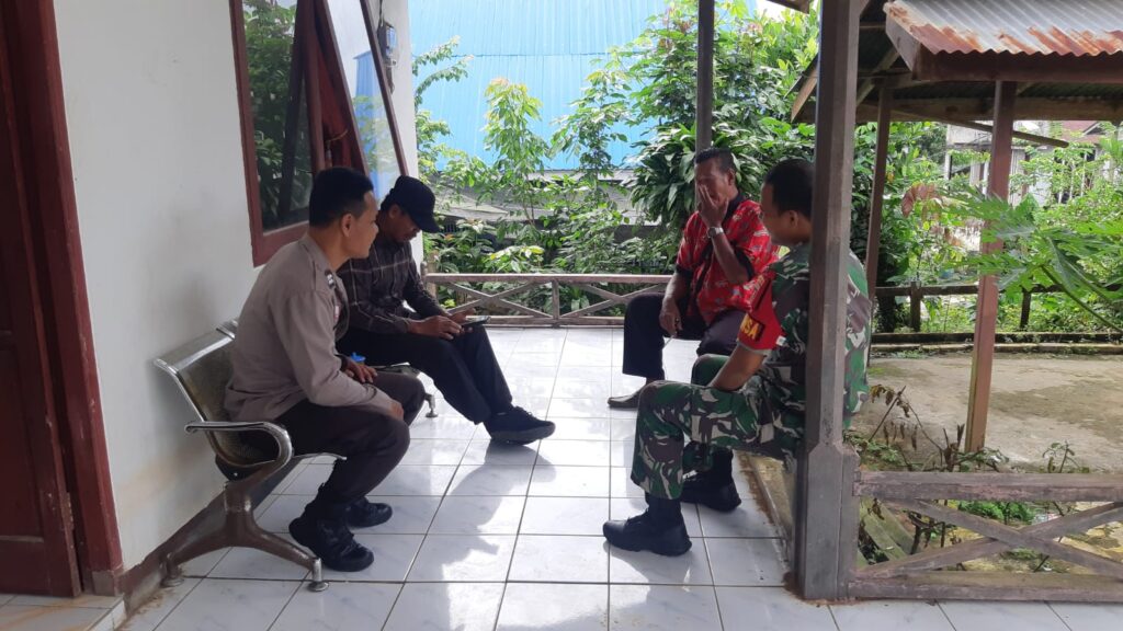Tingkatkan Keamanan Wilayah, Polsek Samboja Gelar Patroli Dialogis Gabungan 3 Pilar WhatsApp Image 2025 02 01 at 06.27.19 bacbdde3