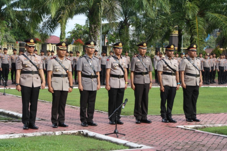 Rotasi Jabatan, Kapolres PPU Pimpin Sertijab Wakapolres, Kabag Ops, dan Pelantikan Kasikum WhatsApp Image 2025 02 02 at 17.16.14
