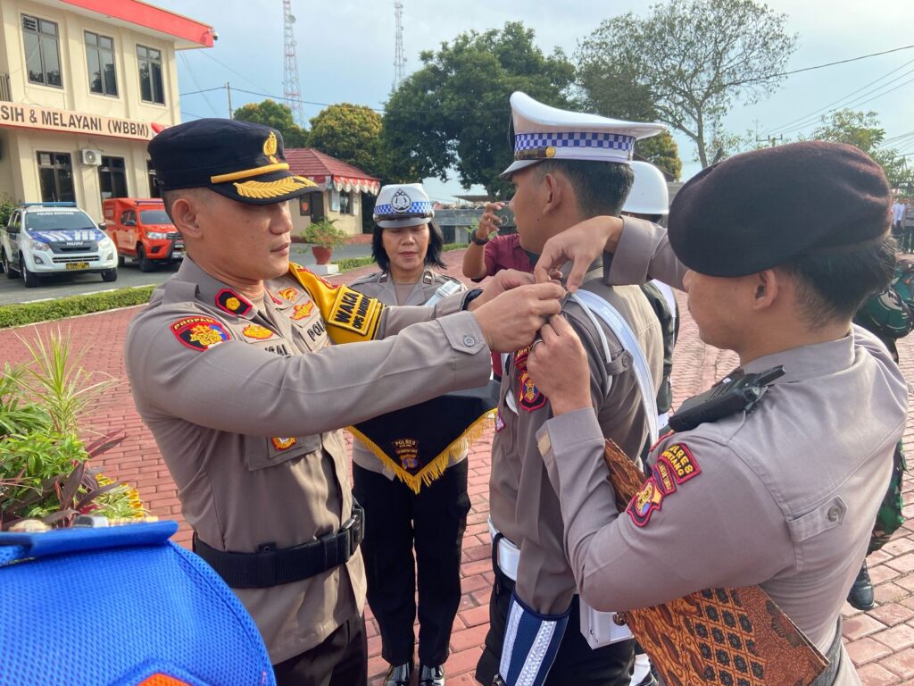 Ciptakan Kondisi Kamseltibcarlantas yang Aman dan Tertib, Polres Bontang Gelar Ops.Keselamatan Mahakam 2025 WhatsApp Image 2025 02 11 at 12.22.08