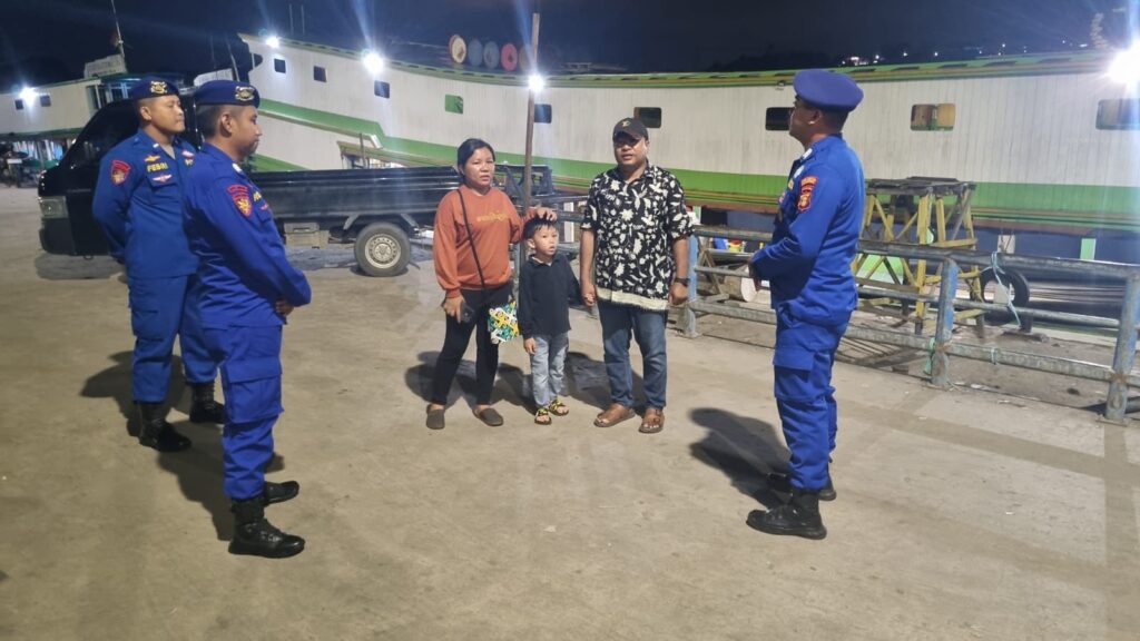 Satpolairud Polresta Samarinda Gelar Patroli di Dermaga Mahakam Ulu, Pastikan Keamanan dan Kenyamanan Warga WhatsApp Image 2025 02 16 at 12.12.46 cedec8bb