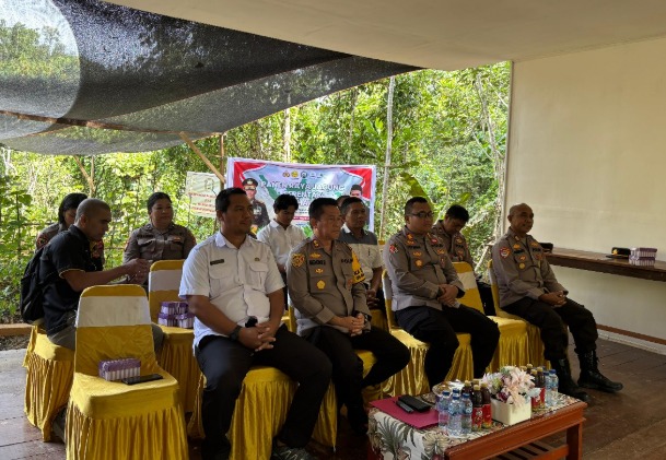 Dukung Program Swasembada Pangan, Polres Mahulu Ikut Serta dalam Panen Raya Jagung Serentak Secara Virtual WhatsApp Image 2025 02 27 at 17.29.59