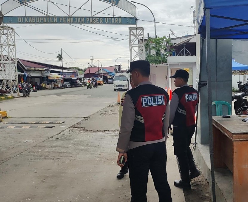 Gelar Patroli Dialogis, Polsek Penajam Pastikan Sitkamtibmas Tetap Aman dan Nyaman penajam