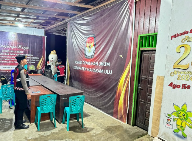 Rutin Jaga Sitkamtibmas Tetap Aman, Polres Mahulu Intensifkan Patroli Malam Hari WhatsApp Image 2025 03 02 at 16.05.45
