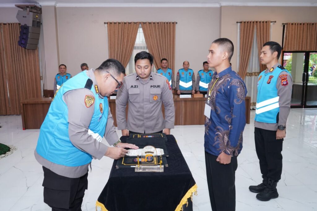 Teken Pakta Integritas dan Pengambilan Sumpan Calon Taruna Akpol, Bintara dan Tamtama Polri di Polda Kaltim WhatsApp Image 2025 03 07 at 13.47.54