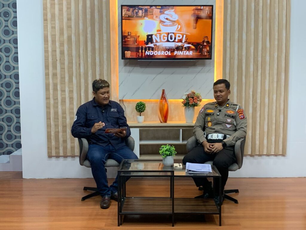 Ngobrol Pintar Dengan BTV Bahas Peran Ditlantas Polda Kaltim dalam Mewujudkan Kamseltibcarlantas di Bulan Ramadhan WhatsApp Image 2025 03 07 at 14.14.59