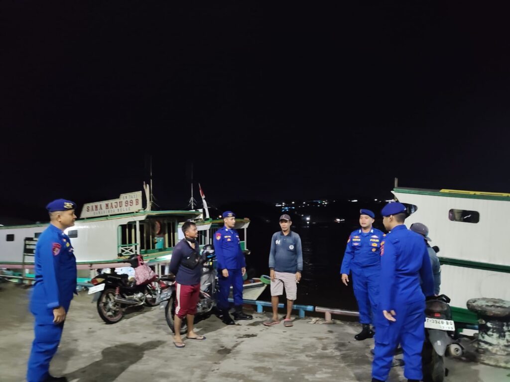 Satpolairud Polresta Samarinda Gelar Patroli Cipta Kondisi di Dermaga Mahakam Ulu WhatsApp Image 2025 03 09 at 10.16.08 30f3c71e