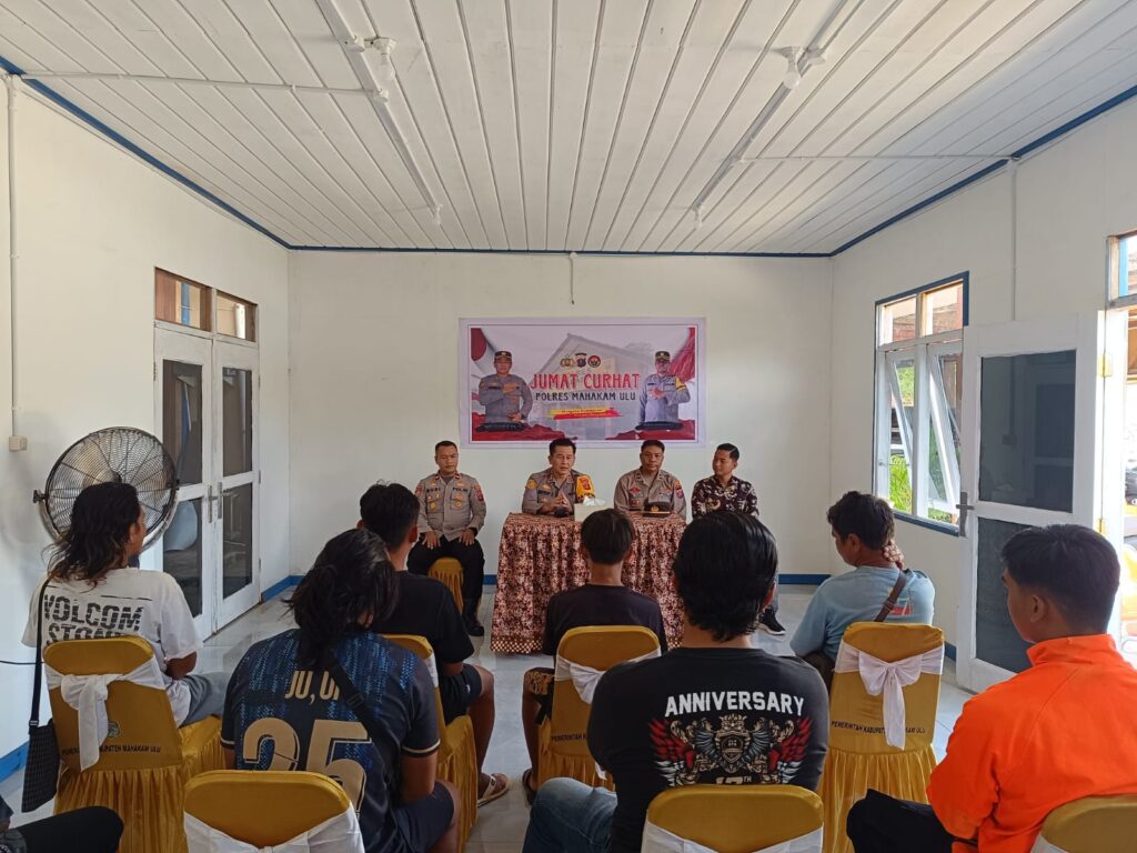 Wadah Aspirasi Masyarakat untuk Keamanan dan Ketertiban, Polres Mahulu Gelar ‘Jumat Curhat’ WhatsApp Image 2025 03 15 at 12.40.07