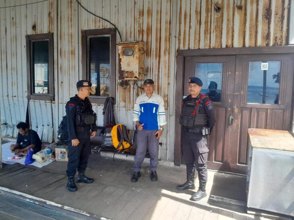 Jelang Mudik Lebaran, Sat Brimob Polda Kaltim Siagakan Pengamanan di Pelabuhan Semayang Balikpapan WhatsApp Image 2025 03 19 at 15.34.40