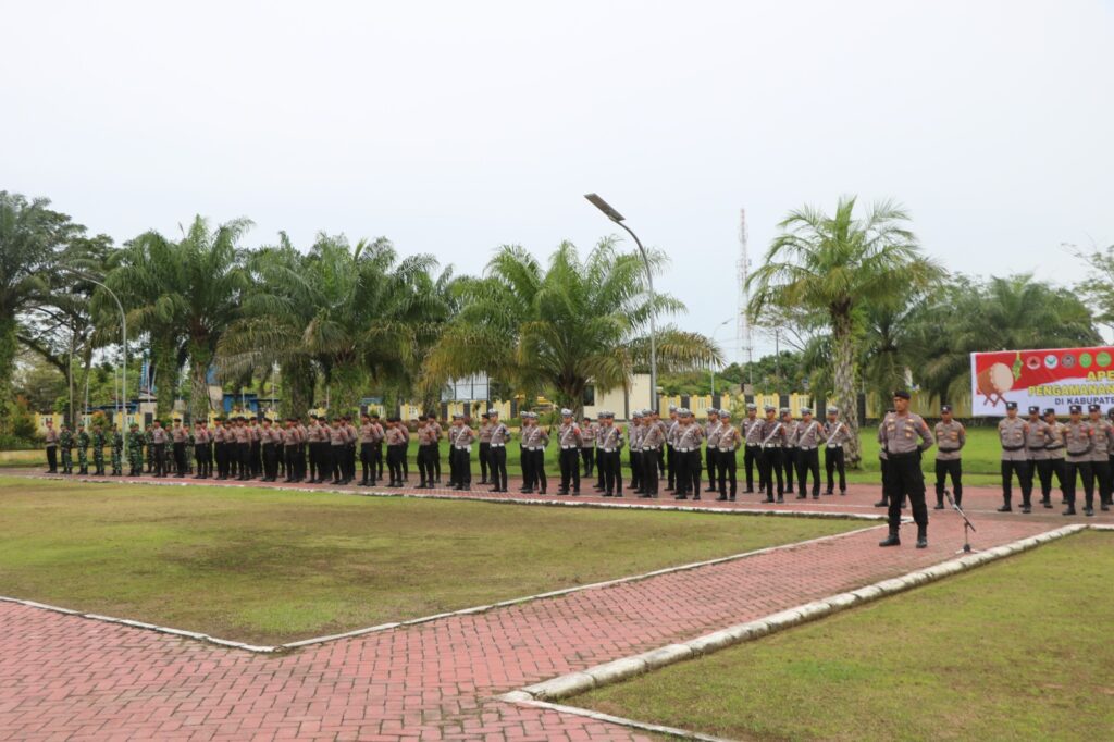 Gelar Apel Kesiapsiagaan, Polres PPU Siapkan Pengamanan untuk Malam Takbiran Idul Fitri 1446 H WhatsApp Image 2025 03 31 at 00.00.45