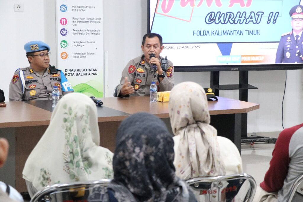 Melalui DIalog ‘Jumat Curhat’, Polda Kaltim Ajak Masyarakat Untuk Berperan Secara Aktif Awasi Kinerja Polri WhatsApp Image 2025 04 11 at 11.44.30