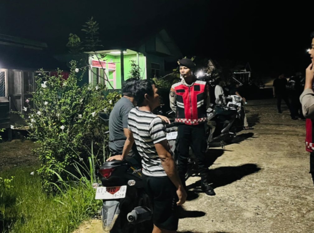 Wujudkan Kamtibmas Kondusif, Polres Mahulu Intensifkan Patroli Dialogis WhatsApp Image 2025 04 16 at 09.20.58