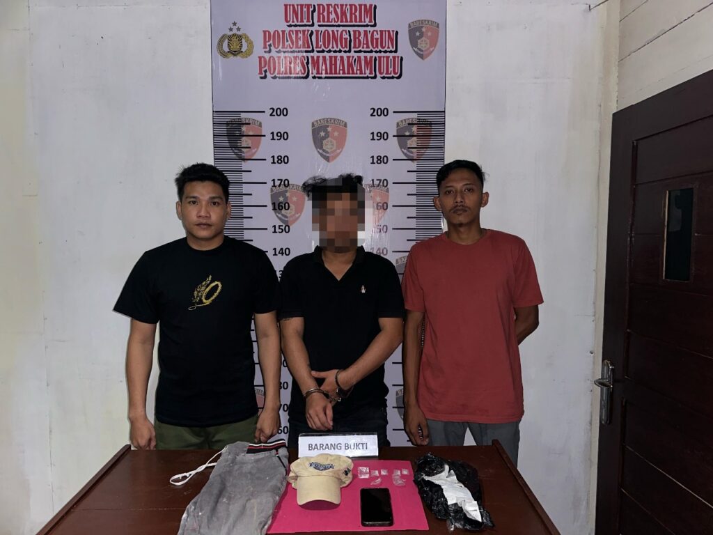 Polsek Long Bagun Berhasil Ungkap Kasus Narkotika, Seorang Pelaku Diamankan di Ujoh Bilang WhatsApp Image 2025 04 25 at 10.56.04 0f3bcfac