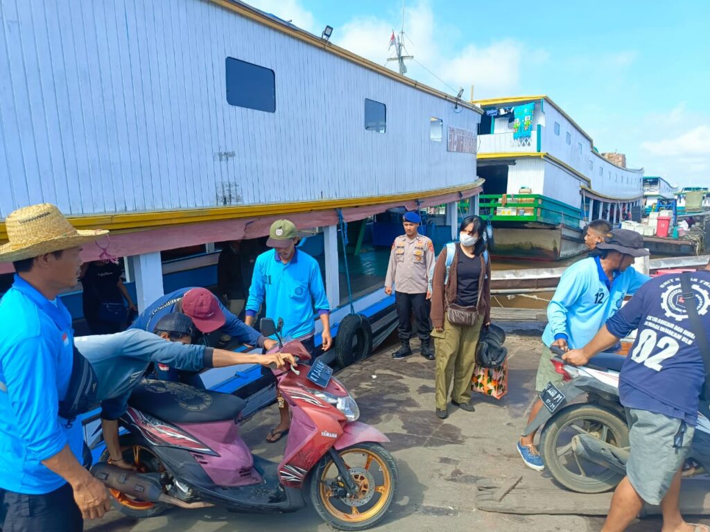 Sat Polairud Polresta Samarinda Tingkatkan Pengamanan dan Keselamatan Pelayaran di Dermaga Mahakam Ulu 5 2