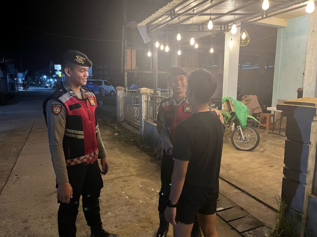 Ciptakan Rasa Aman, Sat Samapta Polres Mahulu Intensifkan Patroli Dialogis di Sejumlah Wilayah WhatsApp Image 2025 05 03 at 12.27.12 199e4542