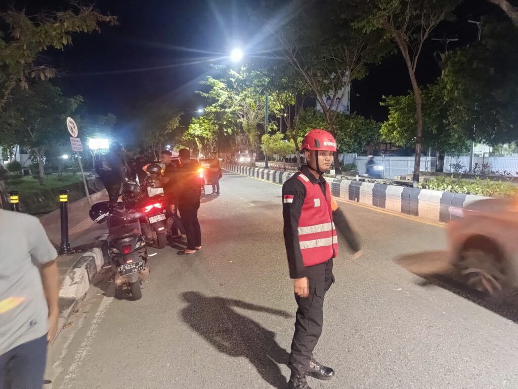 Respon Cepat, Brimob Polda Kaltim Amankan TKP Laka Lantas di Gunung Bakaran Balikpapan WhatsApp Image 2025 05 04 at 09.58.56 2ea2c4a5