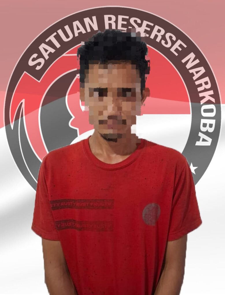 Satresnarkoba Polres PPU Tangkap Sopir Pengedar, Lima Paket Sabu Ditemukan di Semak WhatsApp Image 2025 05 10 at 17.44.53 0c222b1a
