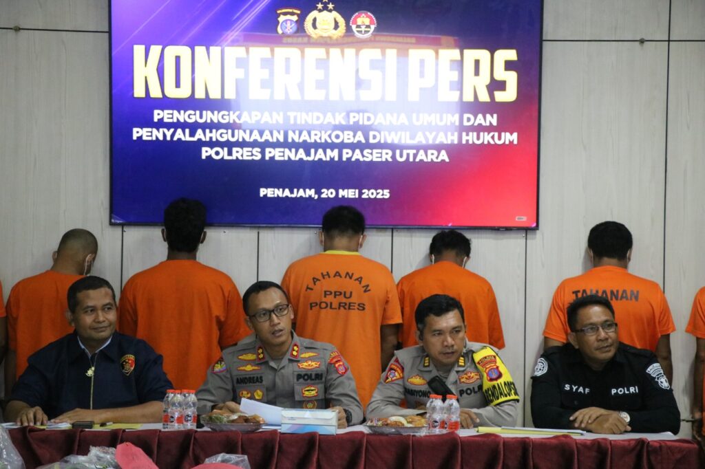 Gelar Konferensi Pers, Polres PPU Sampaikan Pengungkapan Enam Kasus Kriminal WhatsApp Image 2025 05 21 at 08.53.49