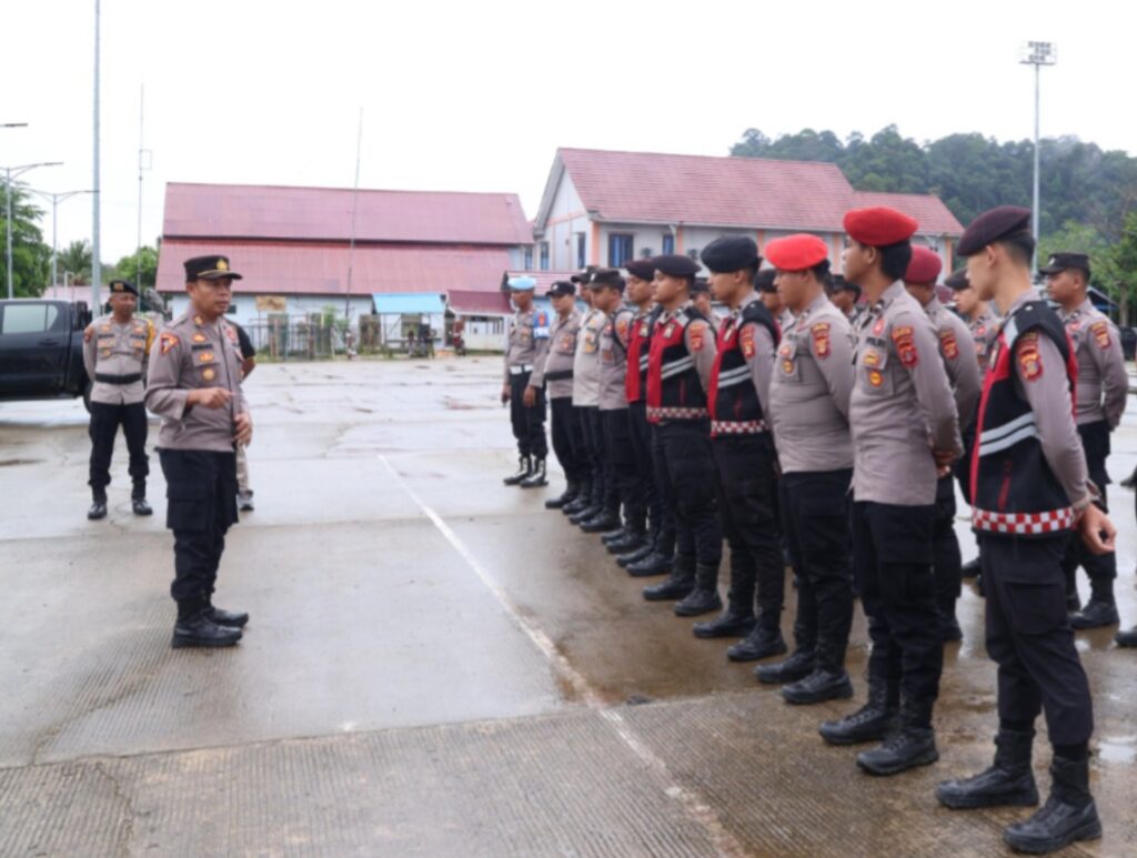 Polres Mahulu Amankan Proses Rekapitulasi Hasil PSU Pilbup 2025 WhatsApp Image 2025 05 29 at 12.58.37