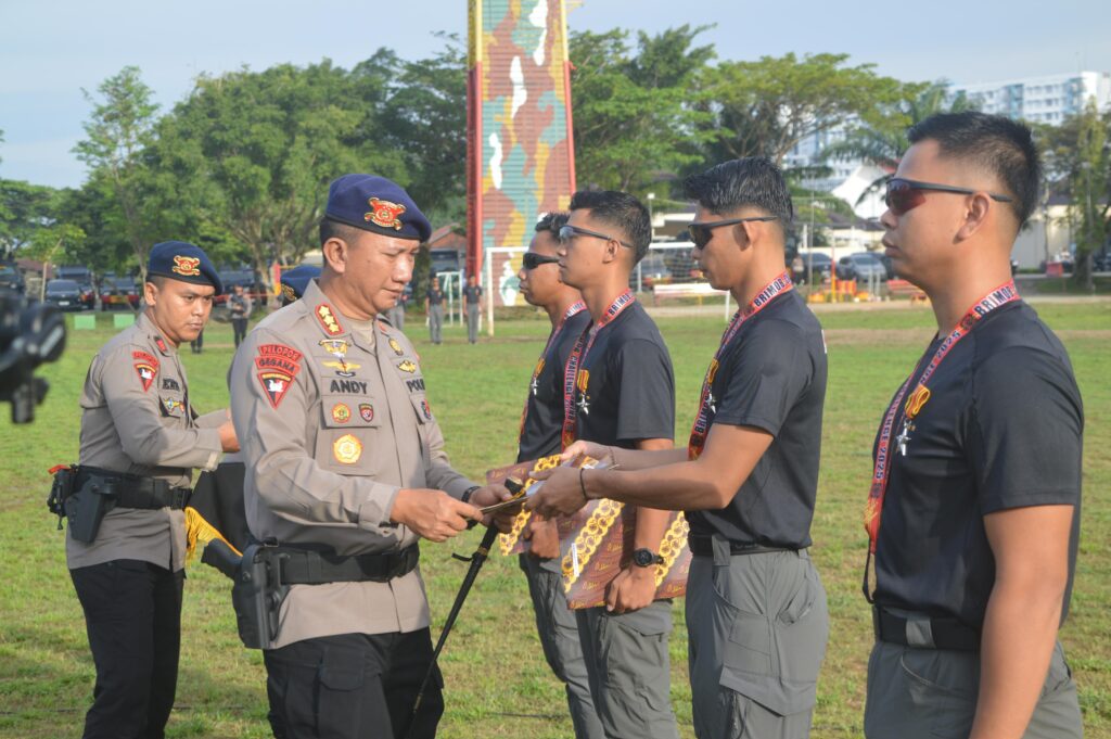 Raih Juara Nasional, Brimob Polda Kaltim Buktikan Ketangguhan di Ajang Brimob Challenge WhatsApp Image 2025 06 04 at 08.25.51 d20cd822