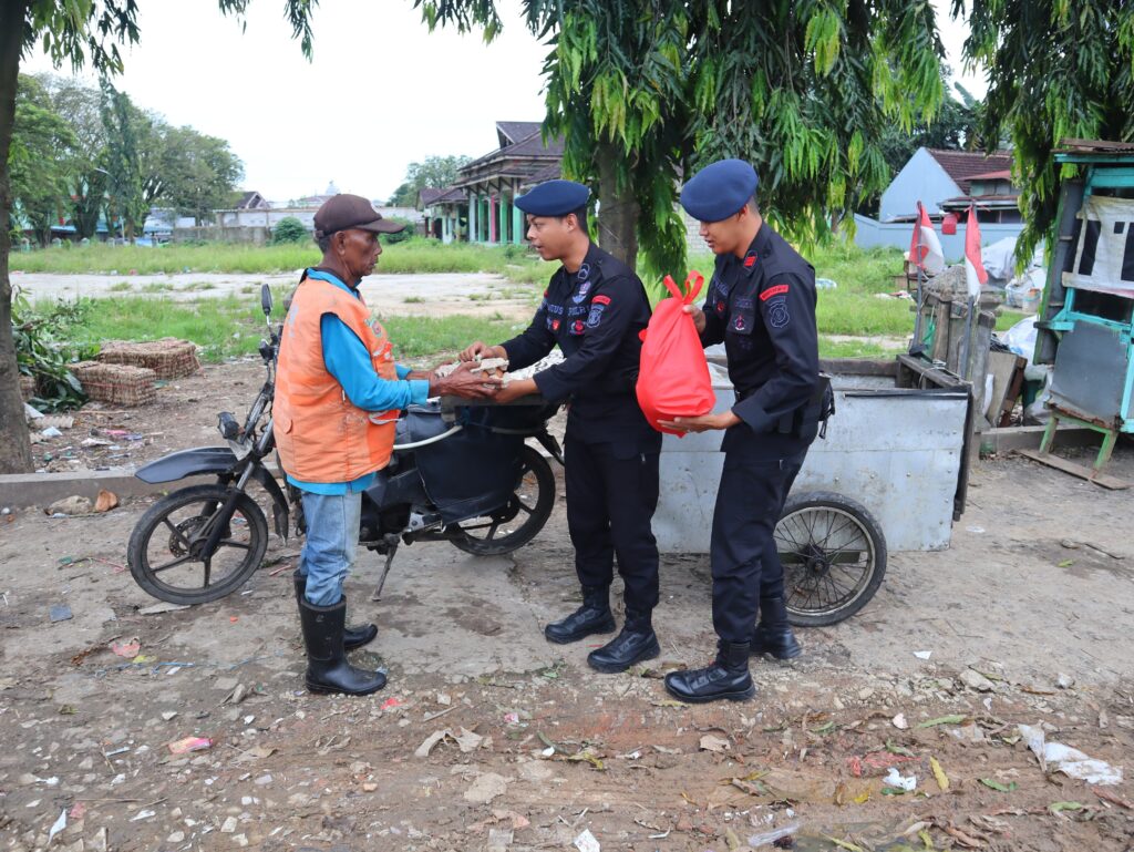 Sambut Hari Bhayangkara ke-79, Brimob Samarinda Tebar Kepedulian Lewat Aksi Bakti Religi dan Bansos WhatsApp Image 2025 06 15 at 07.10.40 7f0bde77