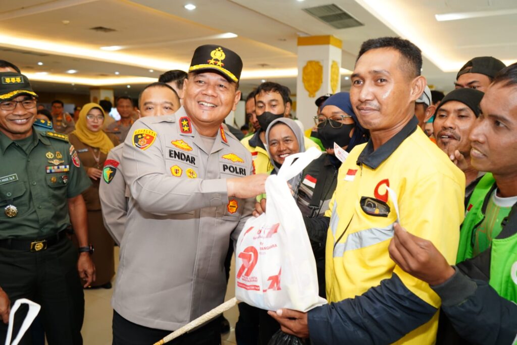 Sambut Hari Bhayangkara ke-79, Polda Kaltim Gelar Bakti Kesehatan Bagi Masyarakat WhatsApp Image 2025 06 16 at 14.31.49 226e84b0