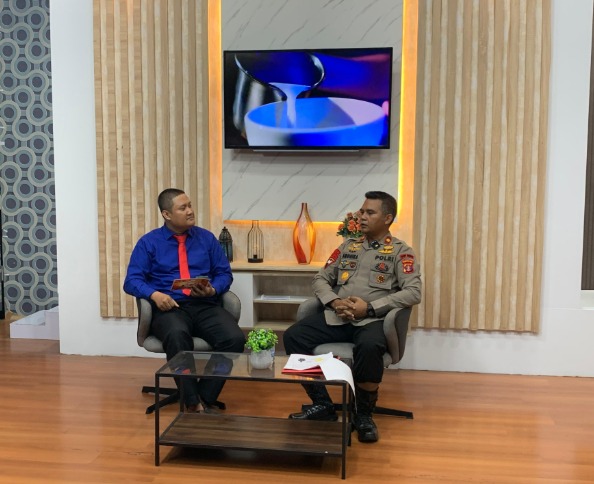 Lewat Talkshow “Ngopi” Dengan BTV, Sat Brimob Polda Kaltim Jelaskan Terkait Penganganan Situasi Darurat WhatsApp Image 2025 06 19 at 12.40.31