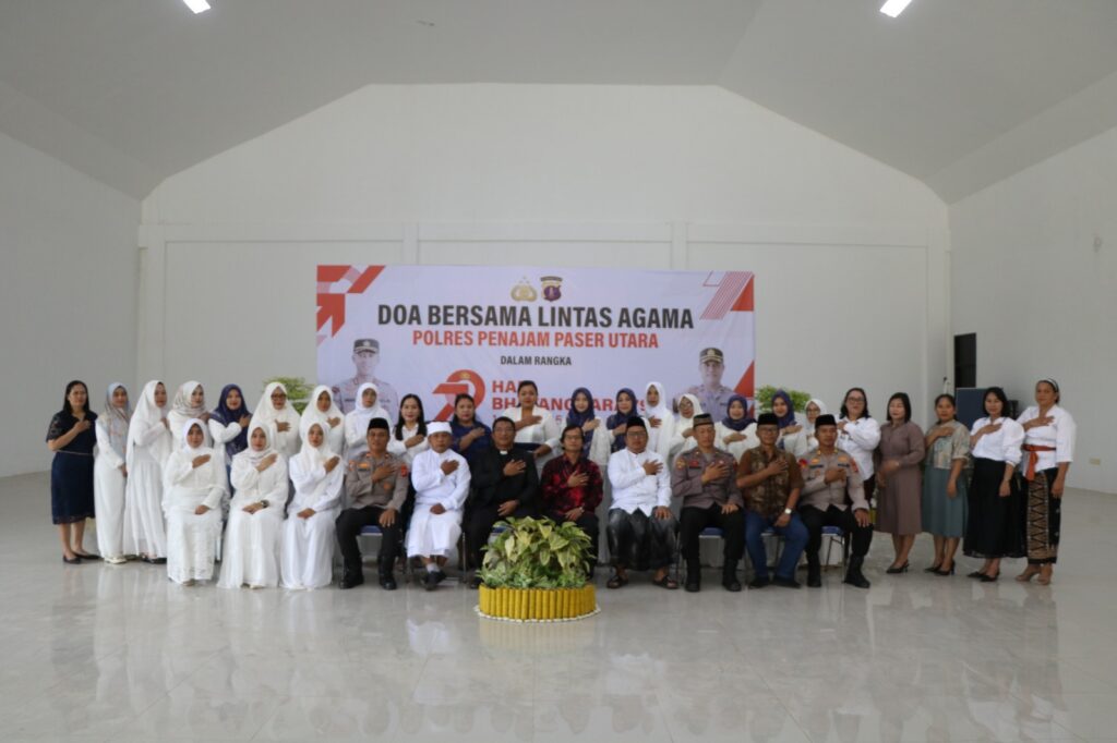 Sambut Hari Bhayangkara ke-79, Polres PPU Gelar Doa Bersama Lintas Agama WhatsApp Image 2025 06 26 at 12.45.34
