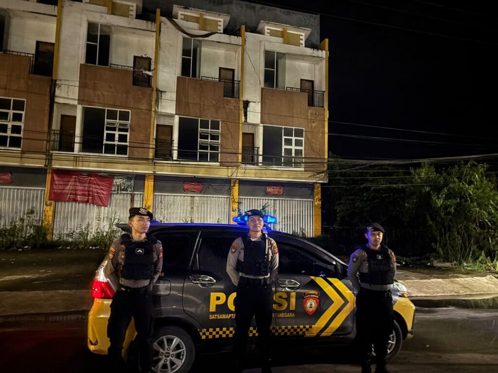 Patroli Blue Light Sat Samapta Polres Kukar, Hadirkan Rasa Aman di Tengah Malam WhatsApp Image 2025 07 03 at 06.18.17 27f1d183