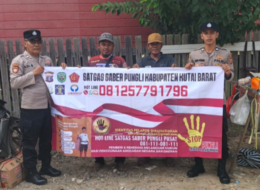 Polsek Jempang Beri Edukasi Masyarakat tentang Bahaya Pungli WhatsApp Image 2025 07 16 at 11.43.32